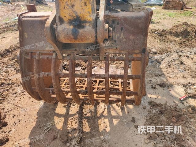 鏟斗45度(工作和回轉(zhuǎn)裝置) 鏟斗45度(工作和回轉(zhuǎn)裝置)