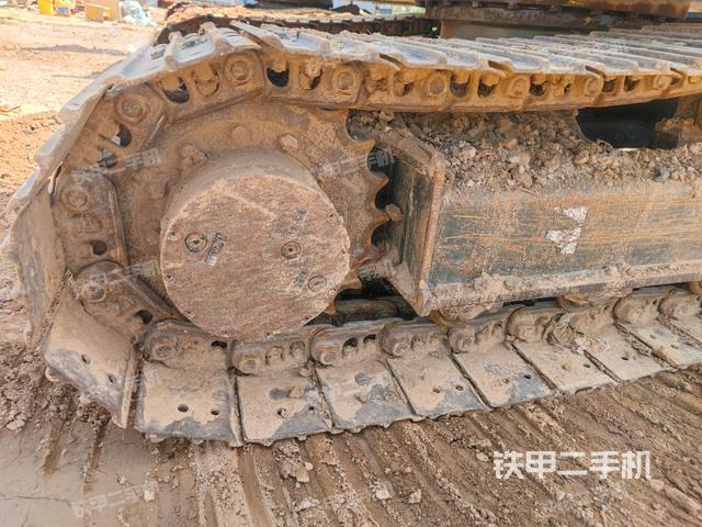 左側履帶整體?（行走機構）