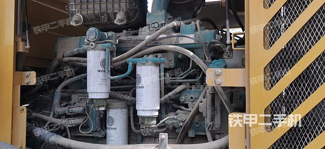 发动机左侧（整机外观及大件）