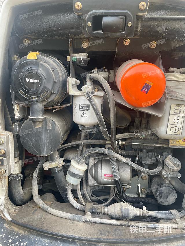 发动机整体俯视（整机外观）