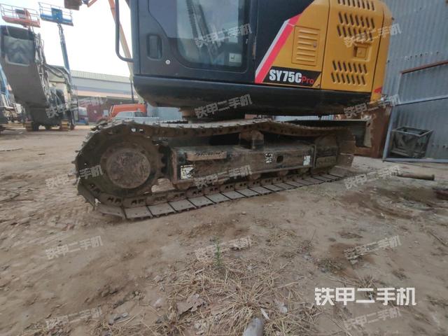 右側(cè)履帶整體?（行走機(jī)構(gòu)）