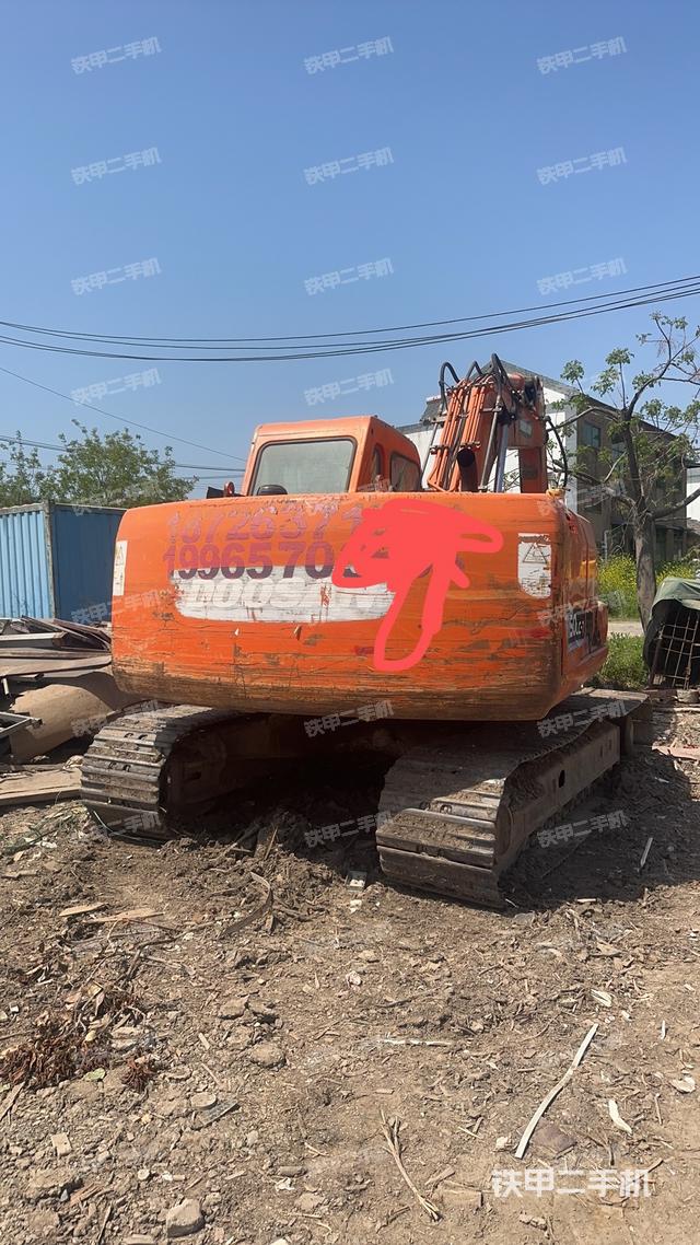 驾驶室顶部（整机外观）