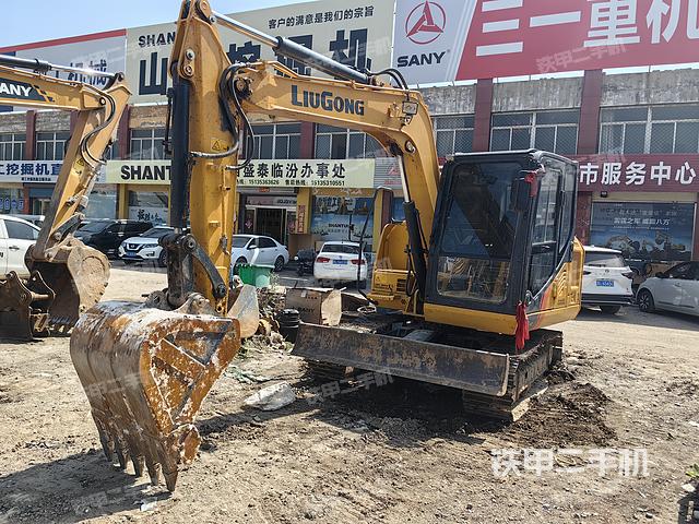 柳工CLG908E挖掘机