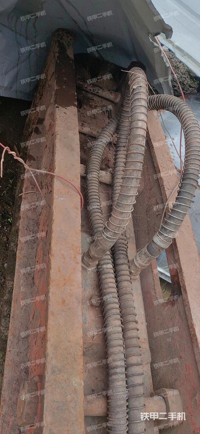 整机左侧（设备外观及核心部件）