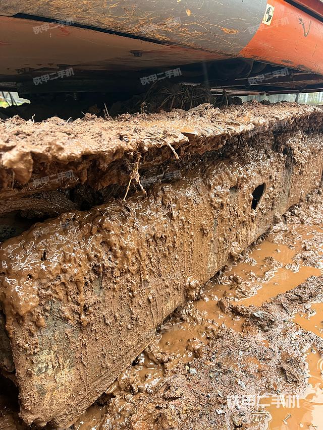 单侧履带整体（整机外观）