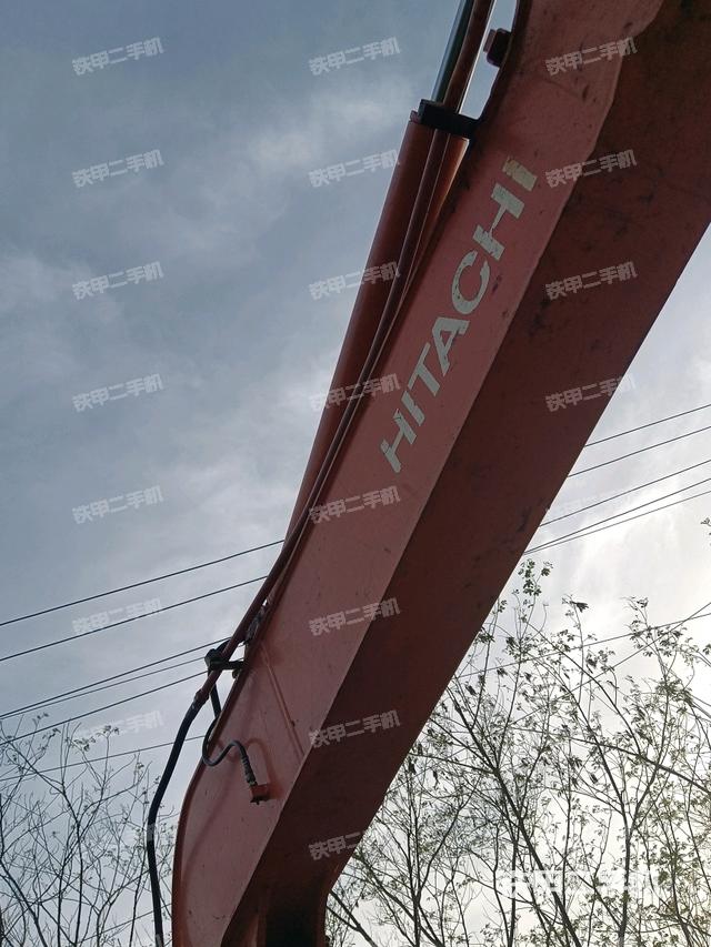 小臂整體左后(工作和回轉(zhuǎn)裝置) 小臂整體左后(工作和回轉(zhuǎn)裝置)