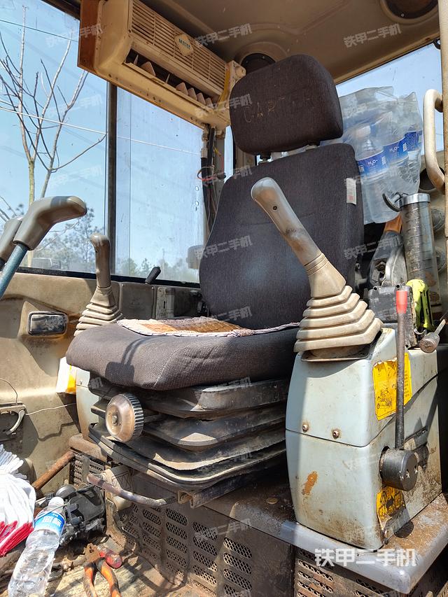 驾驶室整体（整机外观）