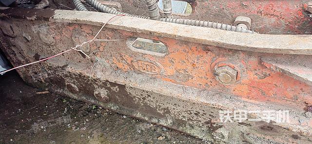 整机右侧（设备外观及核心部件）