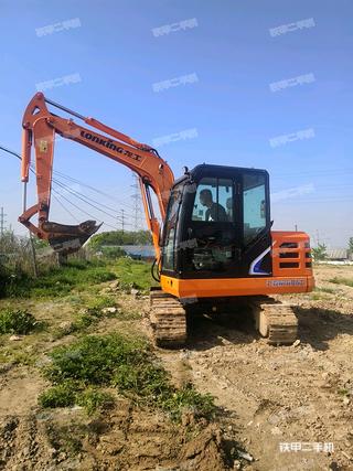 上海龙工CDM6060挖掘机实拍图片