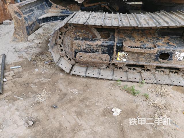 左導(dǎo)向輪（行走機(jī)構(gòu)）