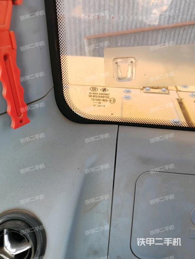 后窗玻璃角標(biāo)（駕駛室部分）