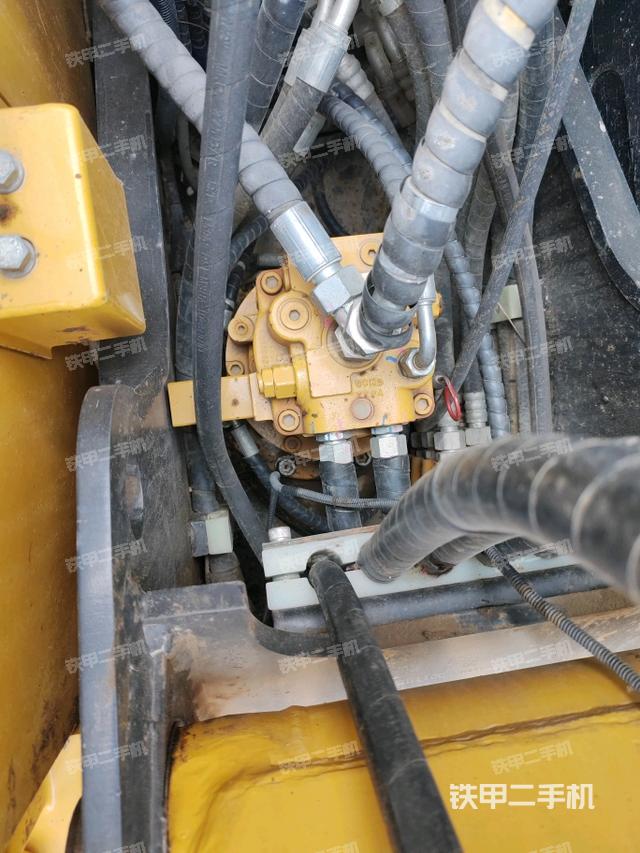 回轉(zhuǎn)馬達(dá)（上車(chē)部件）