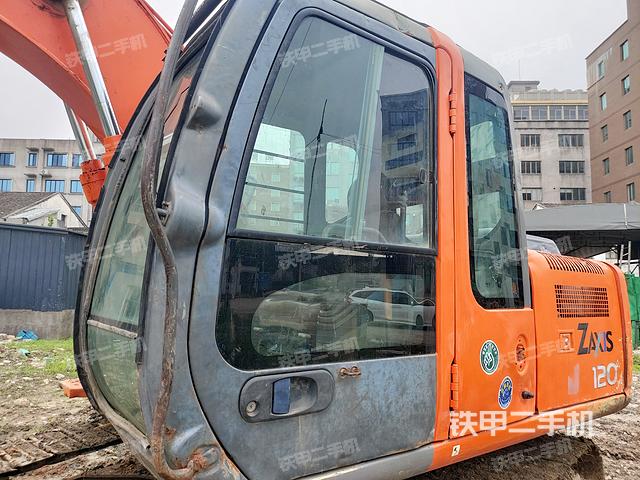 驾驶室整体（整机外观）