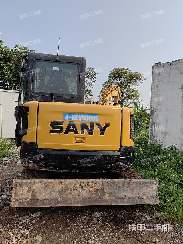 驾驶室整体（整机外观）