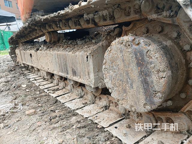 单侧履带整体（整机外观）