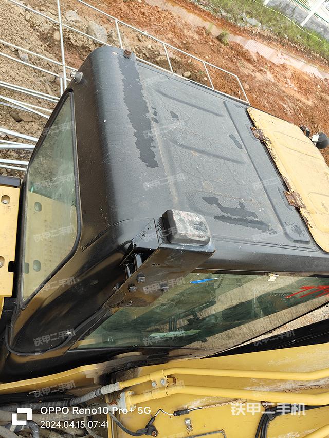 驾驶室顶部（整机外观）