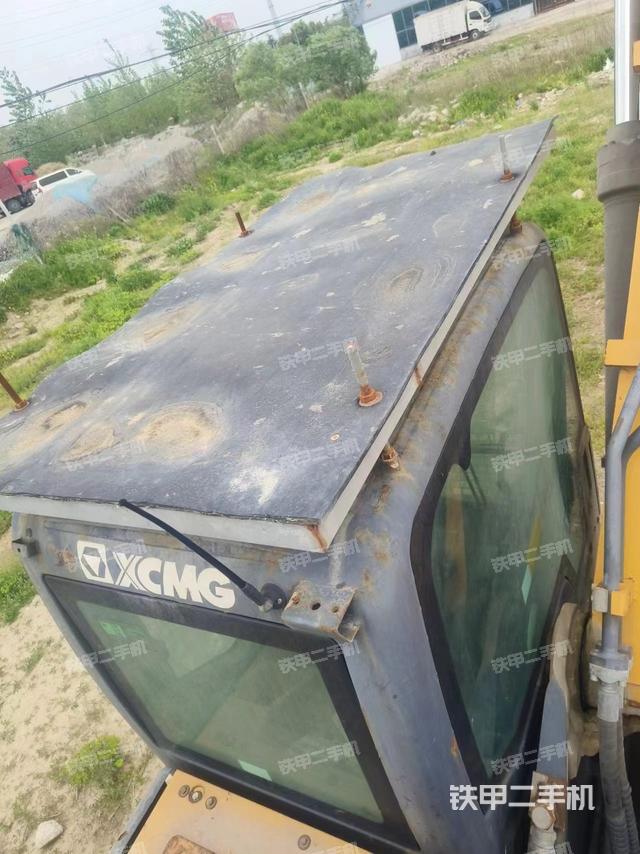 驾驶室顶部（整机外观）