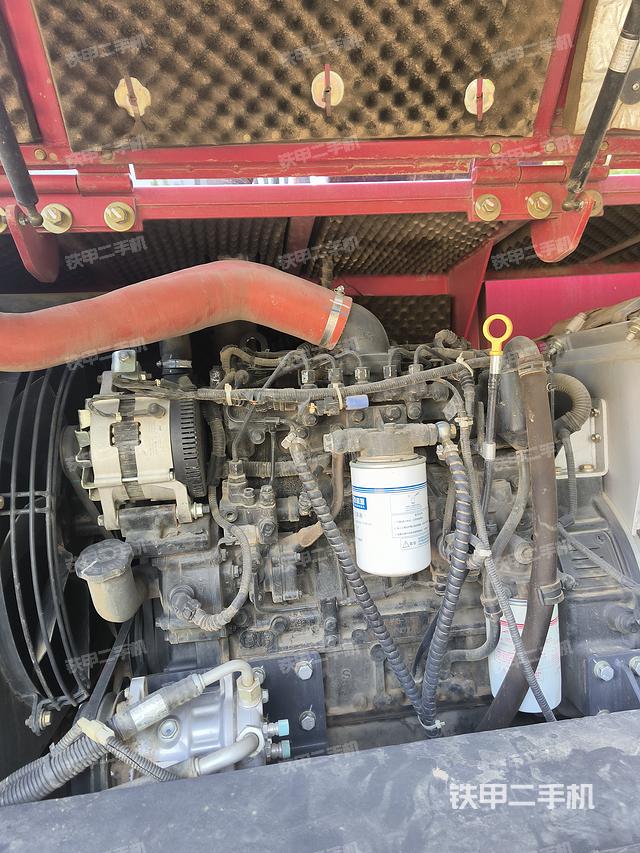 发动机整体俯视(整机外观) 发动机整体俯视(整机外观)