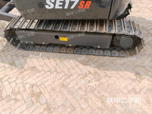 左侧履带整体 （行走机构）