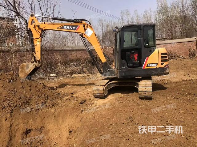 三一重工SY60C挖掘机的设备实拍-第1张实拍照片