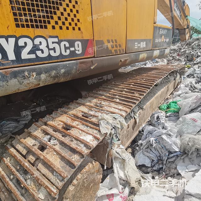 单侧履带整体（整机外观）