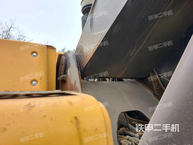 大臂根部 斜视（工作和回转装置）