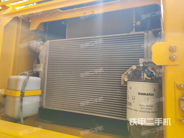 散熱器正面（大件艙室）