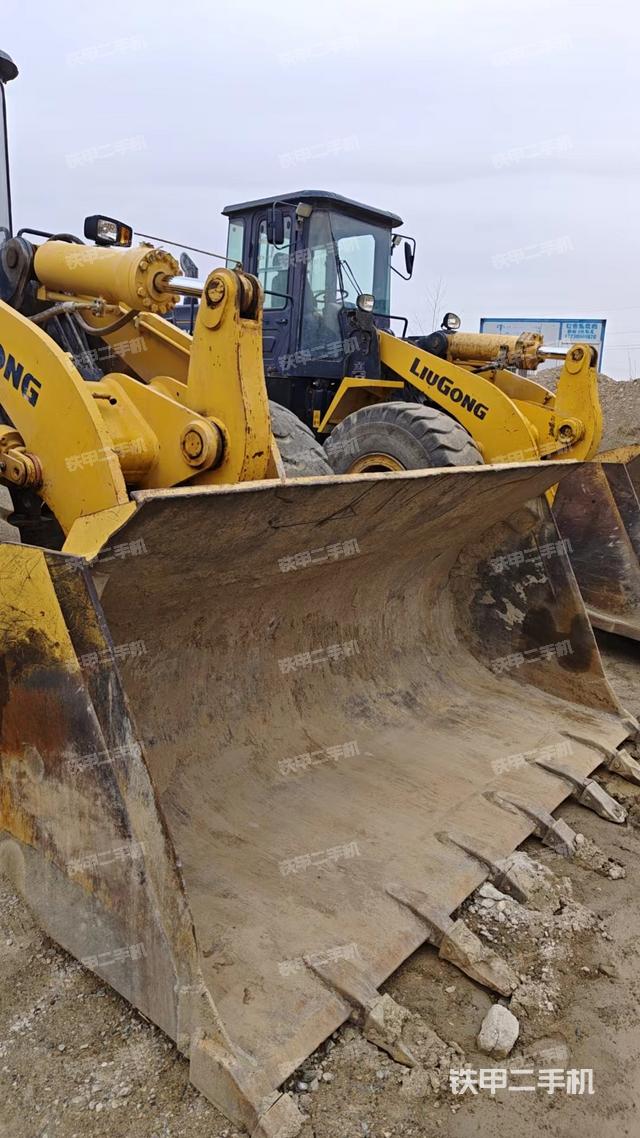 工作装置整体（整机外观及大件）