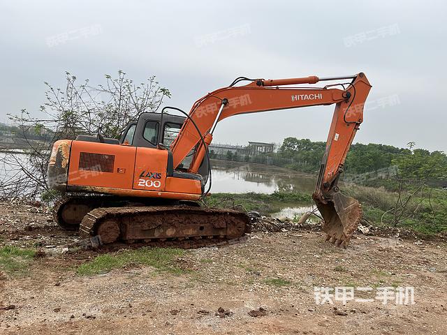 日立ZX120挖掘机