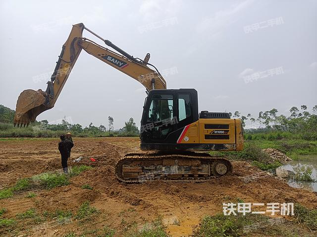 三一重工SY135C挖掘机
