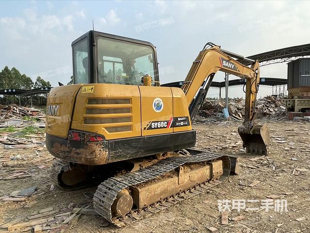 整机右后45°(整机外观) 整机右后45°(整机外观)