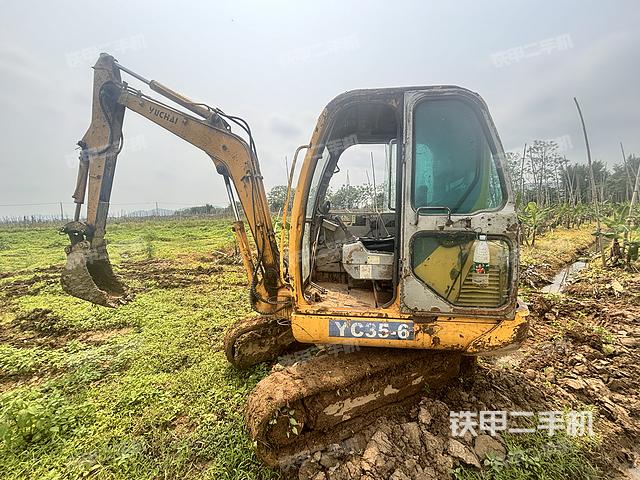 单侧履带整体（整机外观）