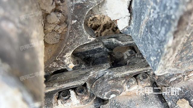 单侧履带整体（整机外观）