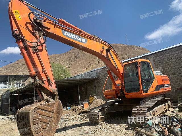 斗山DH220LC-9E挖掘机