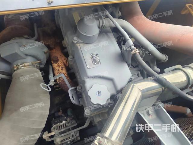 发动机整体俯视（整机外观）