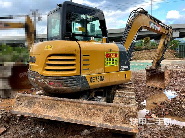 整机右后45°(整机外观) 整机右后45°(整机外观)