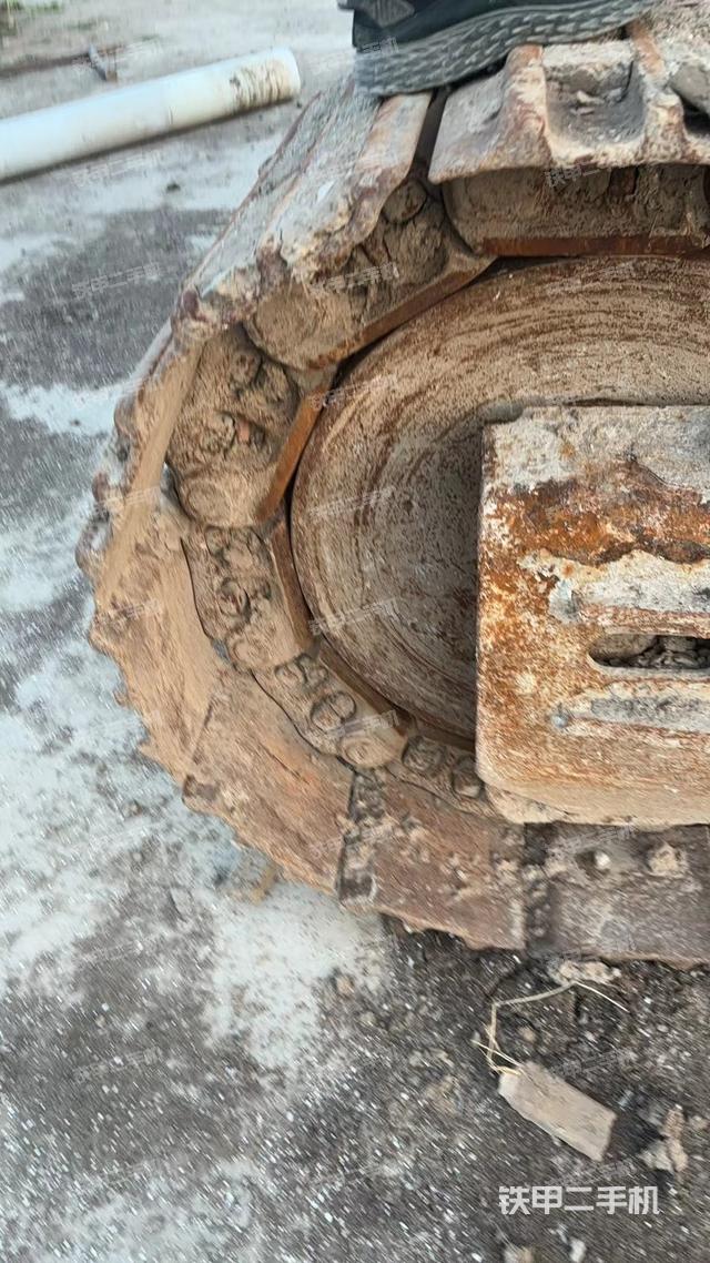 单侧履带整体（整机外观）