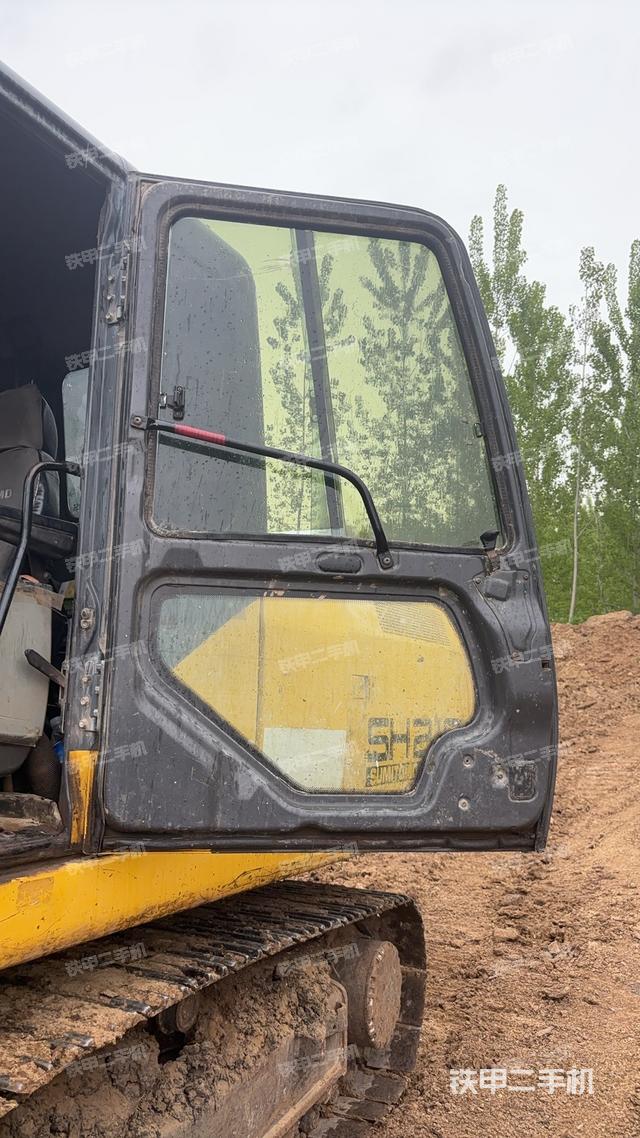 驾驶室整体（整机外观）