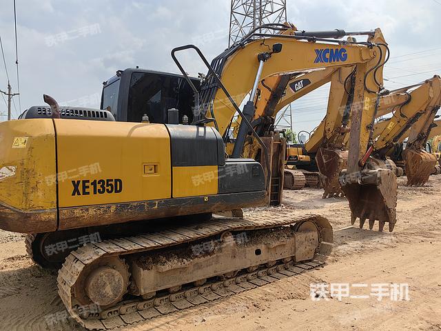 整机右后45°(整机外观) 整机右后45°(整机外观)