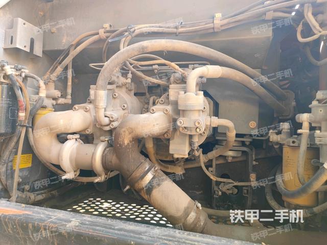 液壓泵斜45?左(大件艙室) 液壓泵斜45?左(大件艙室)