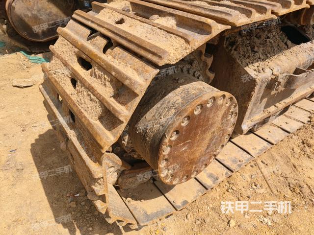 右驅(qū)動(dòng)輪(行走機(jī)構(gòu)) 右驅(qū)動(dòng)輪(行走機(jī)構(gòu))