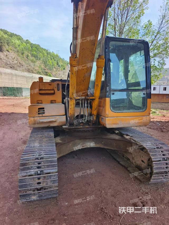 驾驶室整体（整机外观）