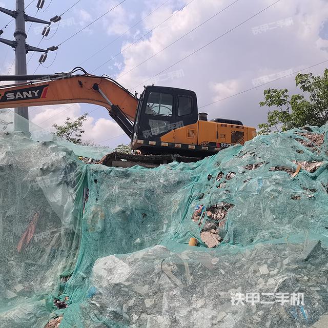 三一重工SY235C挖掘机