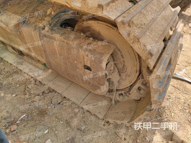 左導(dǎo)向輪（行走機構(gòu)）