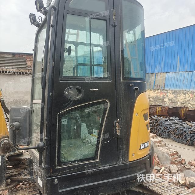 驾驶室整体（整机外观）