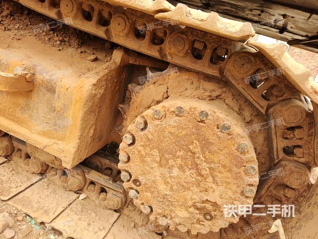 右驱动轮（行走机构）