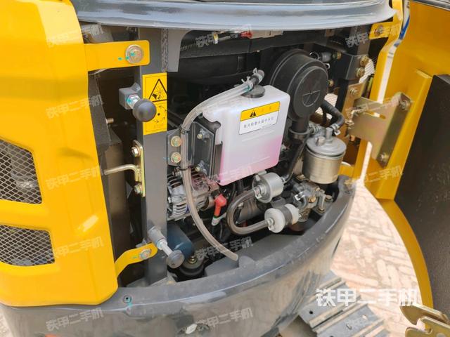 发动机室（上车部件）