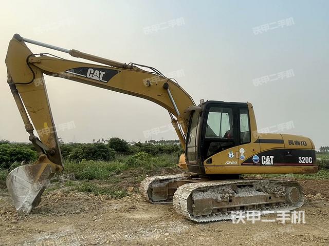 卡特彼勒320C挖掘机