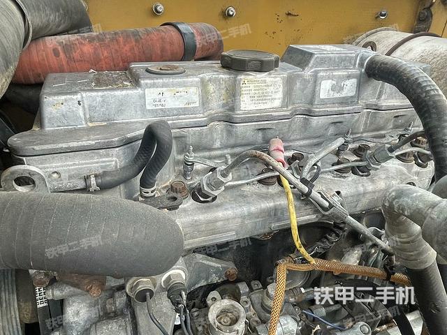 发动机整体俯视(整机外观) 发动机整体俯视(整机外观)