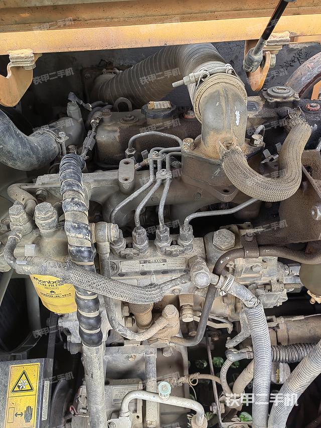 发动机整体俯视(整机外观) 发动机整体俯视(整机外观)